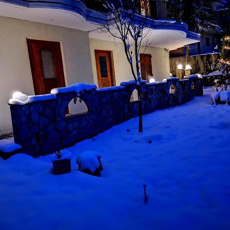 Keramidaki Mini Suites 4 Kalavryta Exterior photo