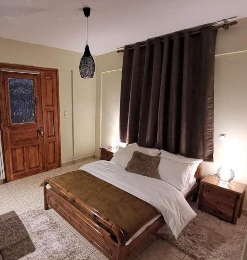Keramidaki Mini Suites 4 Kalavryta Exterior photo